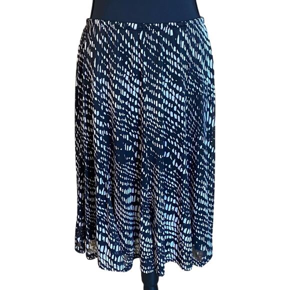Christopher & banks Medium Black and White patterned midi Skirt - Picture 1 of 8